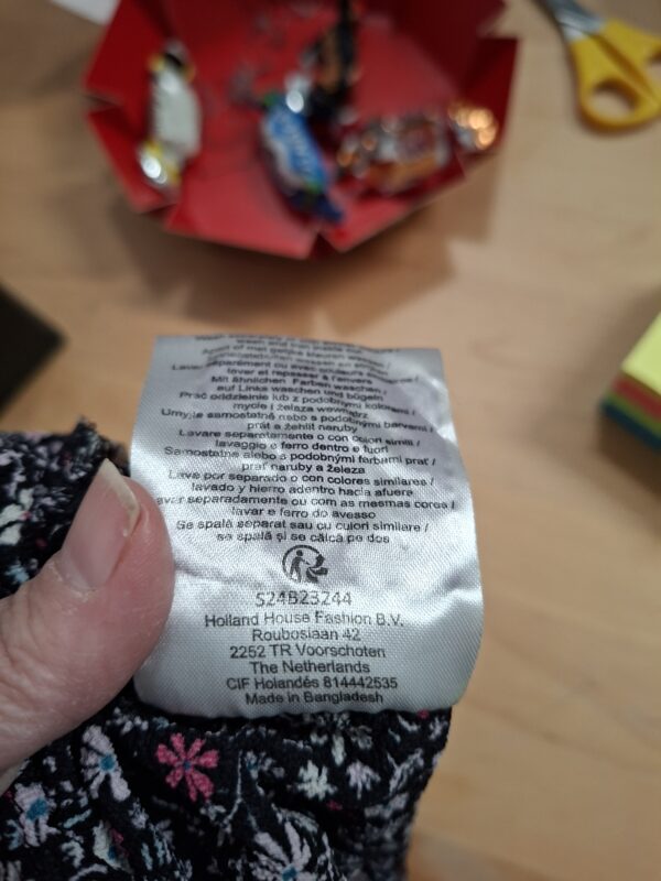 Holland House skort (rok met vast broekje) - Zwart bloemenprint - Maat L