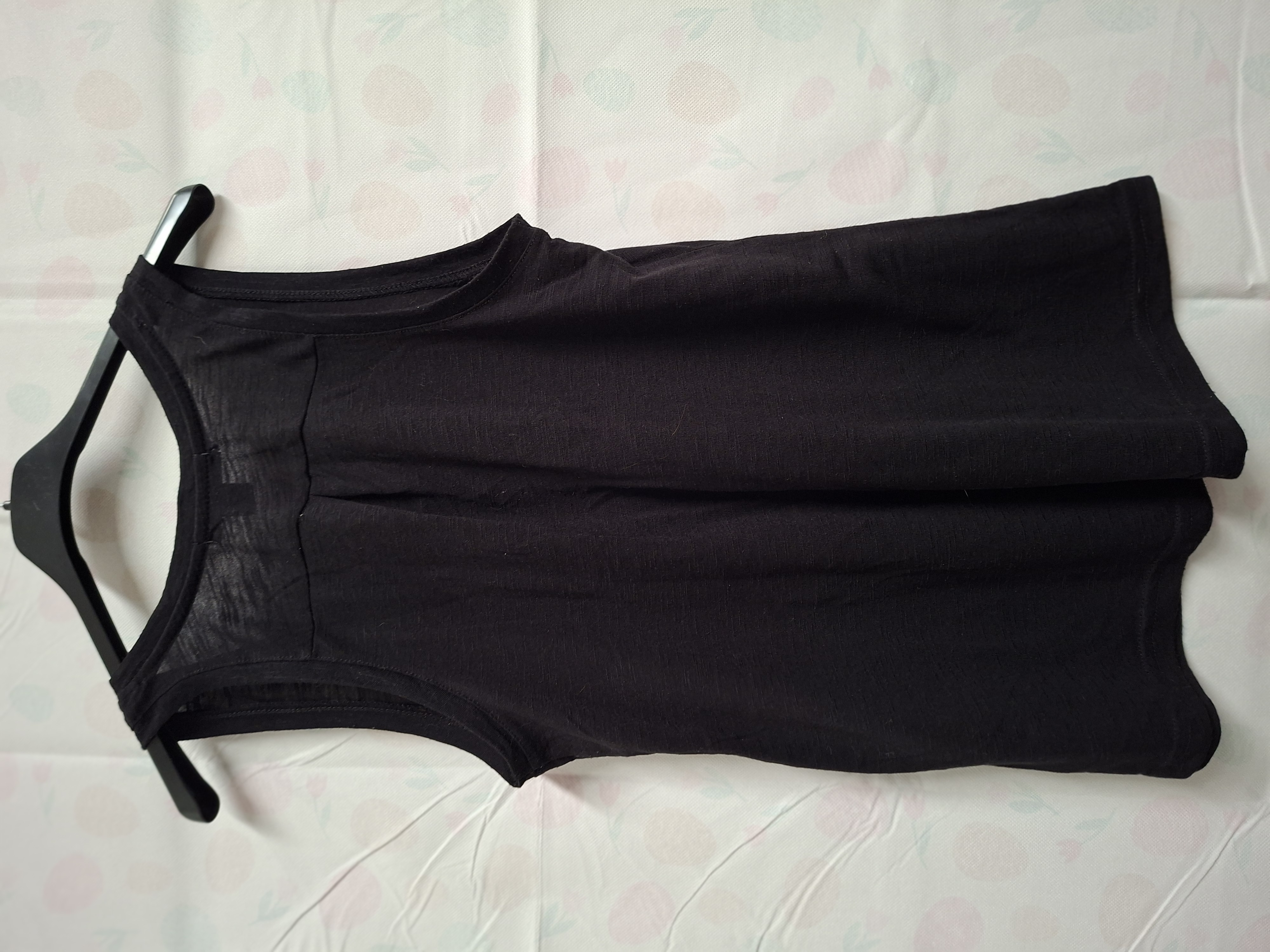 Primark Mouwloos Topje Hemdje Zwart EUR 36 — Ronde Hals