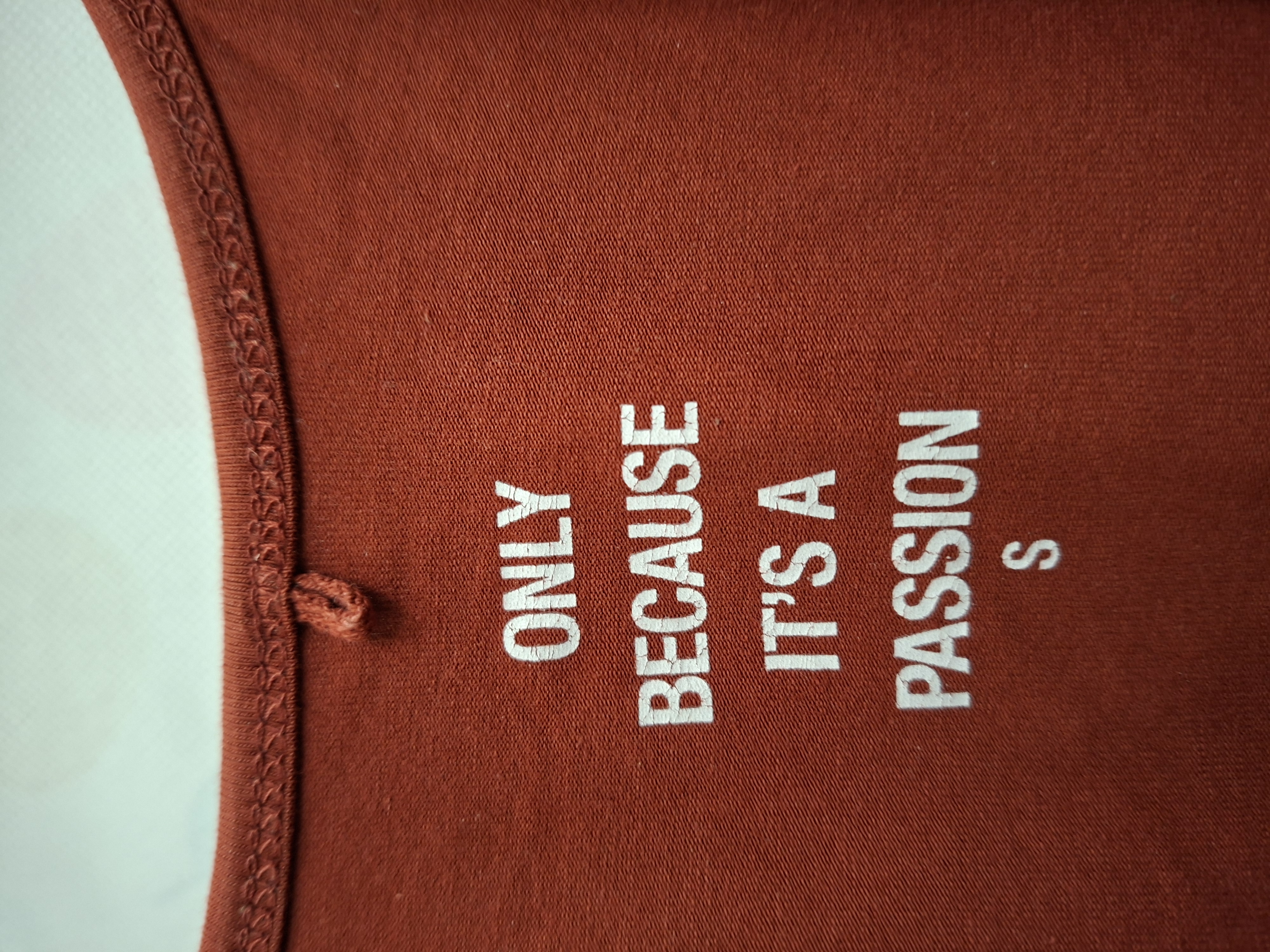 Only Mouwloos Topje "Only Because It's A Passion" Roestbruin S
