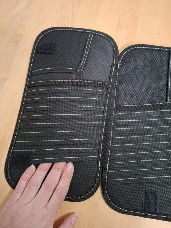 Dunlop CD opbergmap voor zonneklep auto - Zwart - ca. 20 CD's