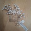 Decoratief haarkammetje met parelkralen — Bruidslook