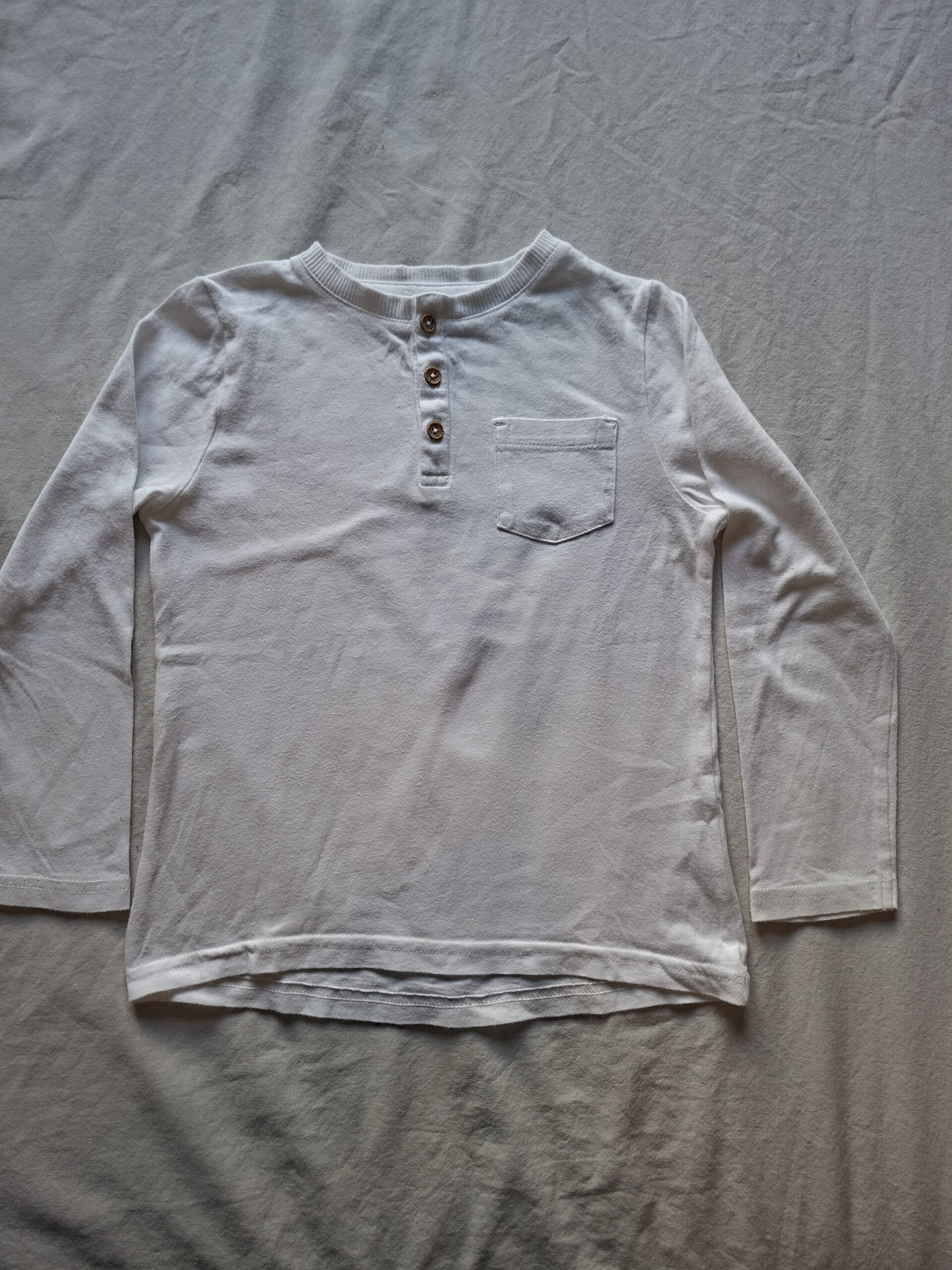 Kiabi longsleeve Henley shirt wit maat 104