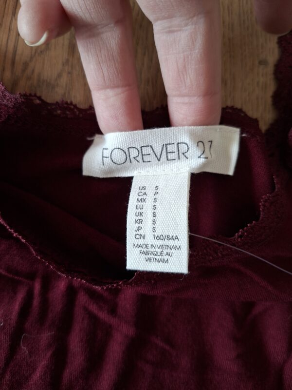 Forever 21 hemdje bordeaux kant maat S