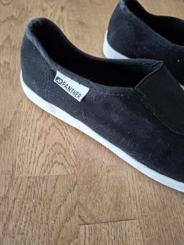 Panther slip-on sneakers zwart canvas maat 34