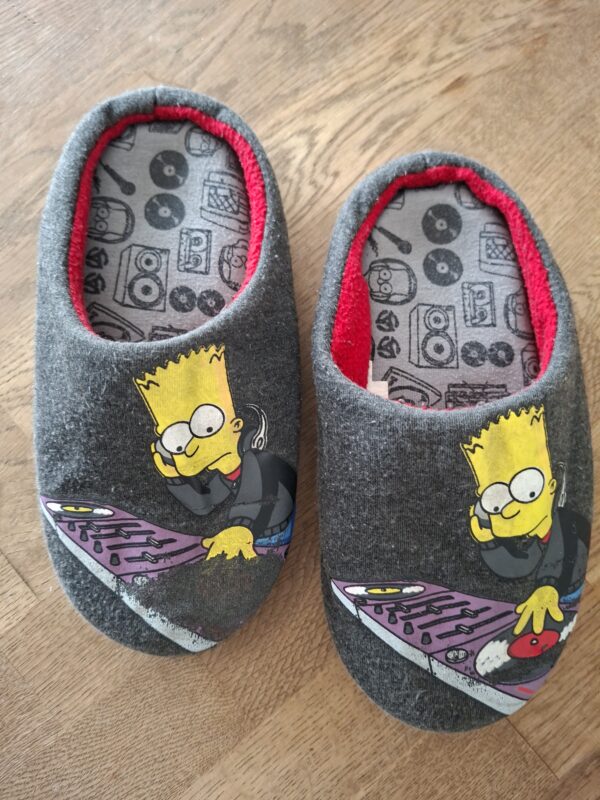 The Simpsons Bart Simpson sloffen grijs maat 33