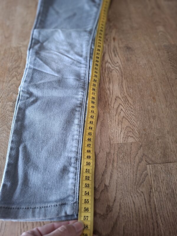 20260329_161038 H&M slim fit spijkerbroek lichtblauw