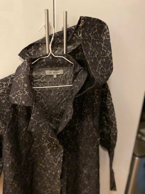 Sportmax regenjas zwart kanten print maat M + losse capuchon