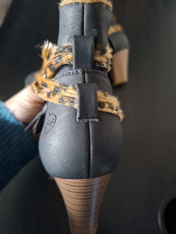 Fabs Enkellaarzen Luipaardprint Zwart Maat 36