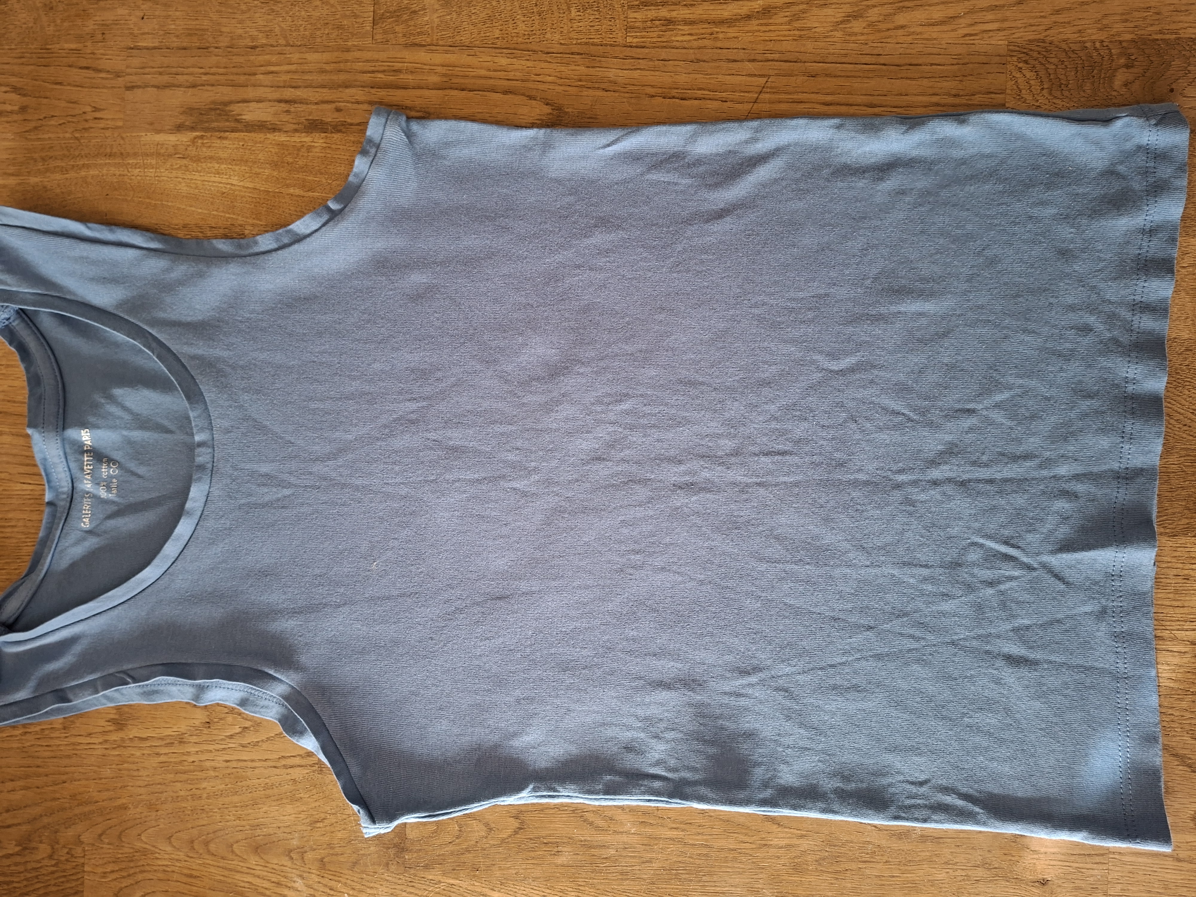 Galeries Lafayette Paris lichtblauw hemdje