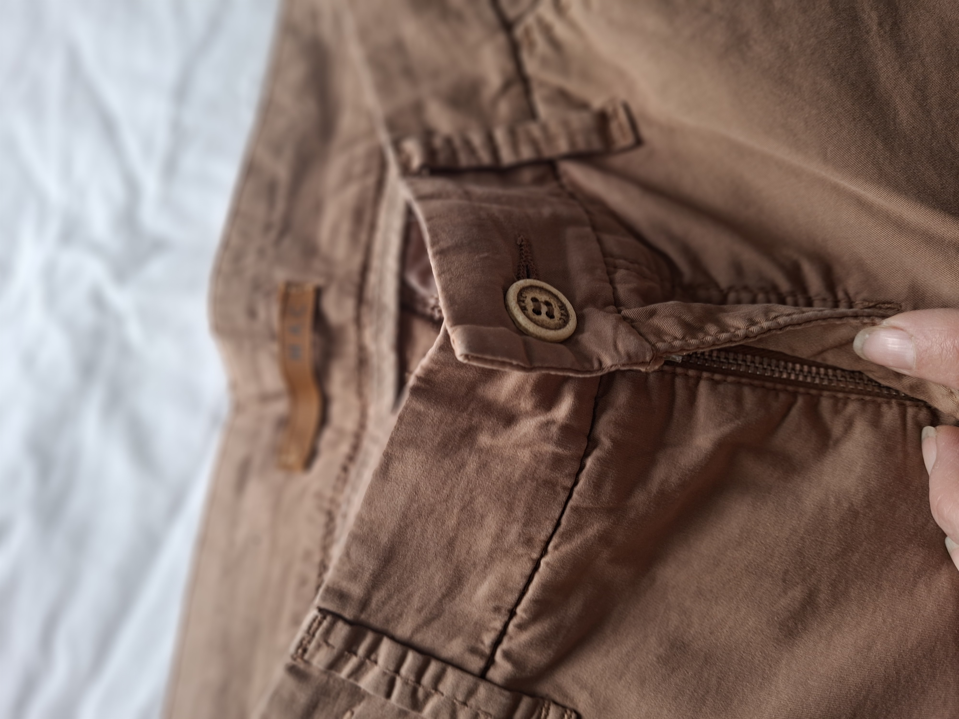 MAC taupe chino broek