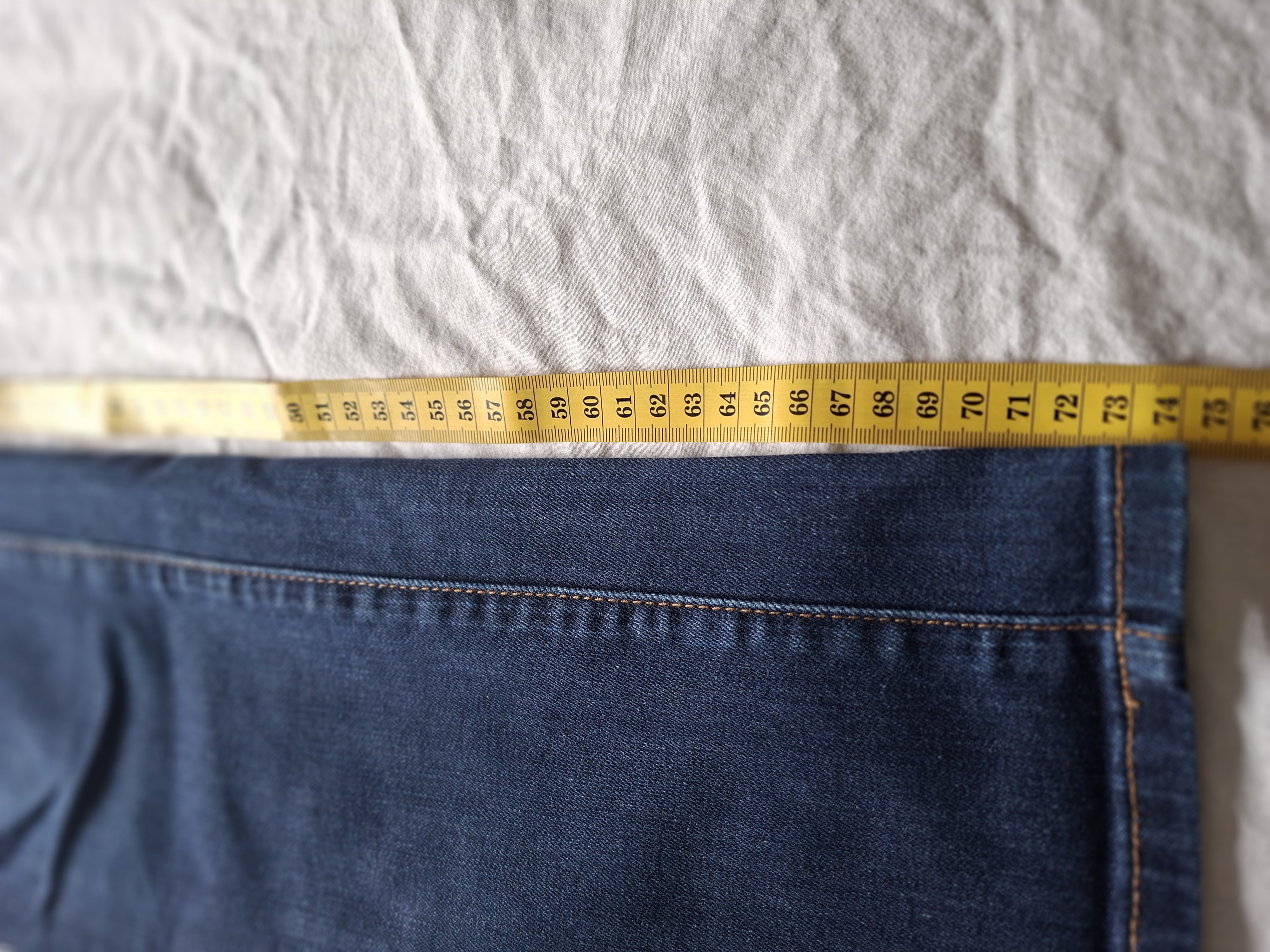 Esprit High Rise Straight donkerblauwe spijkerbroek