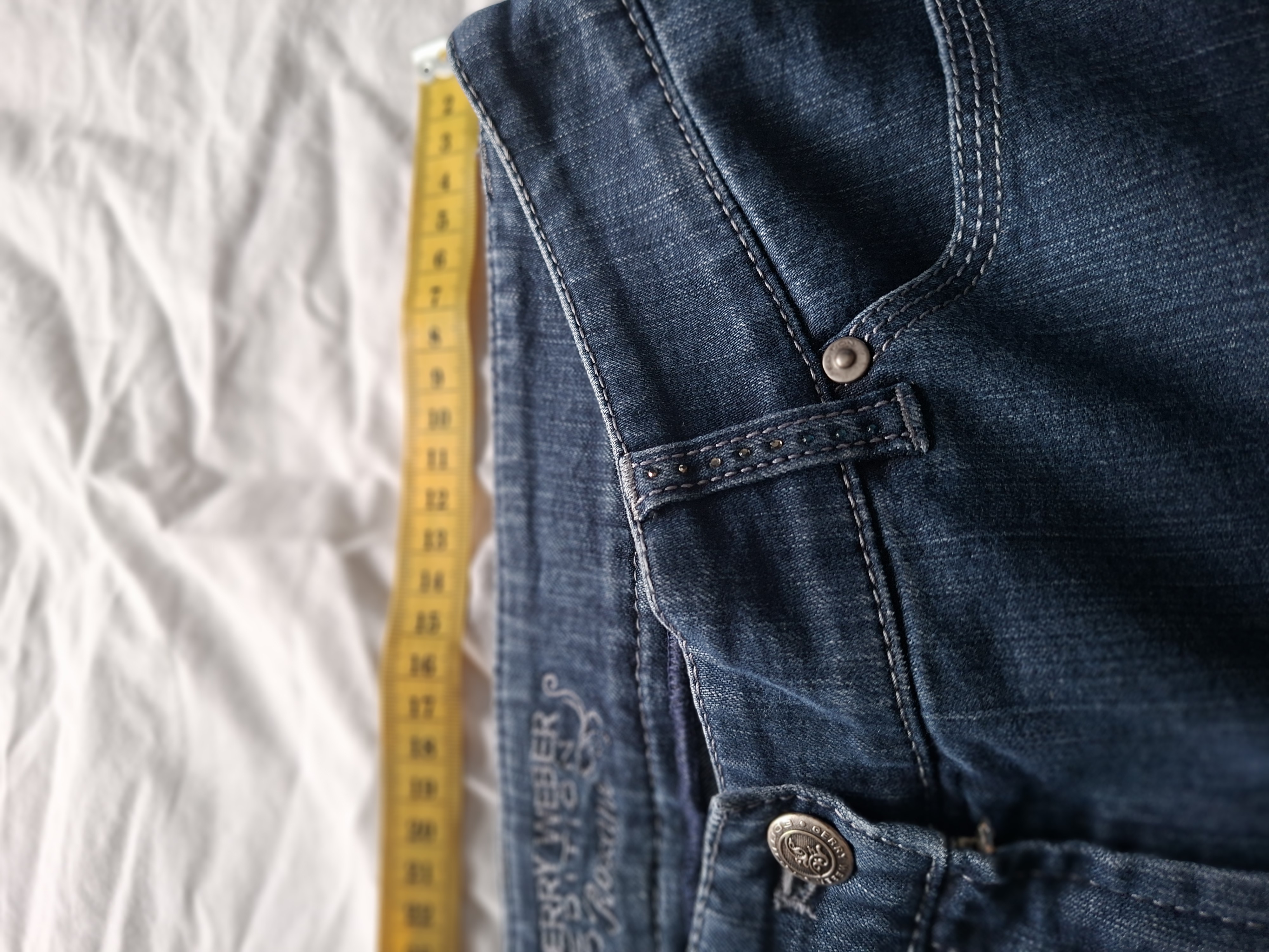 Gerry Weber Edition donkerblauwe spijkerbroek