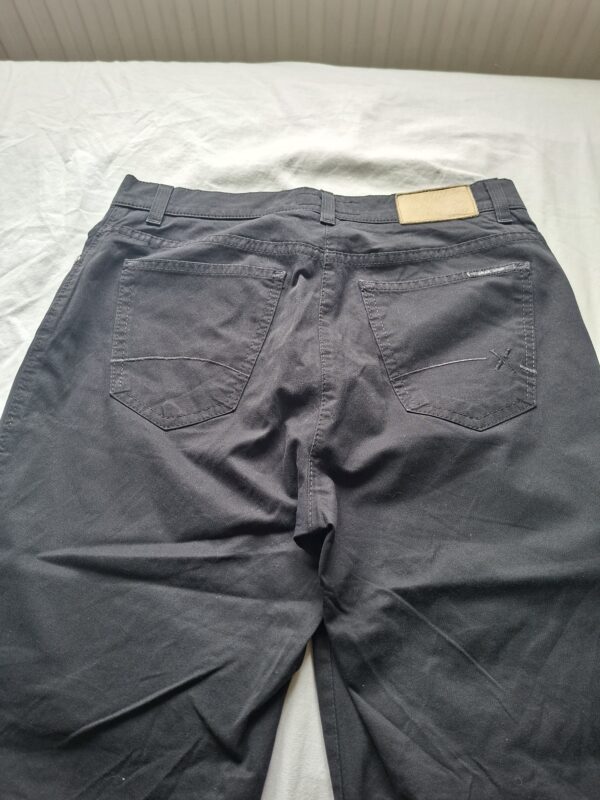 Brax Slim Line zwarte spijkerbroek