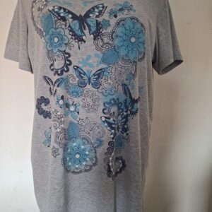20260404_133023 MS Mode T-shirt met vlinderprint