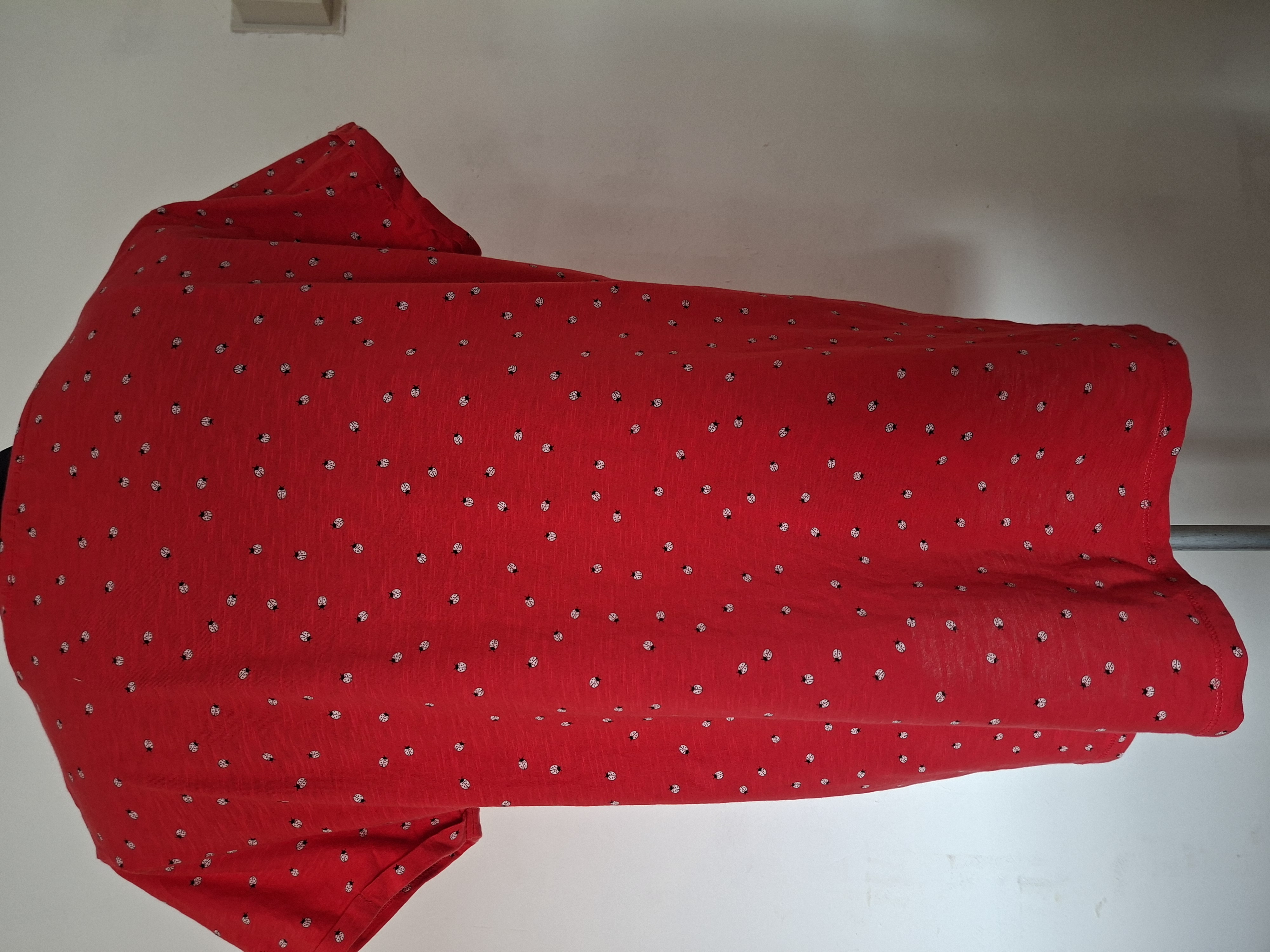 Yessica T-shirt met lieveheersbeestjesprint