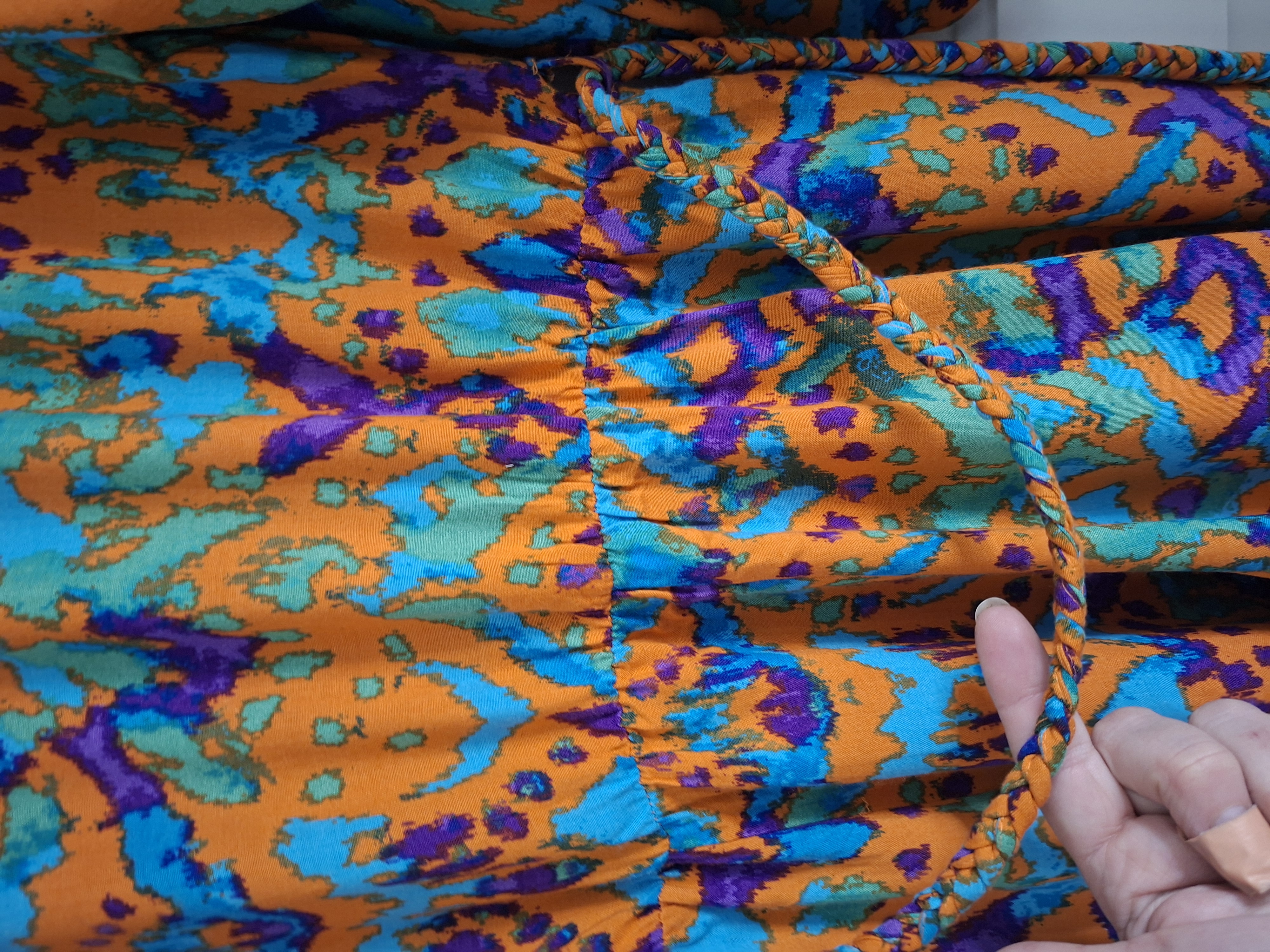 20260404_150808 Eksept korte jurk met abstracte print