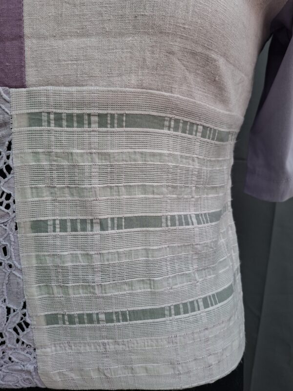 Uniek shirt lila/mauve met patchwork en kant