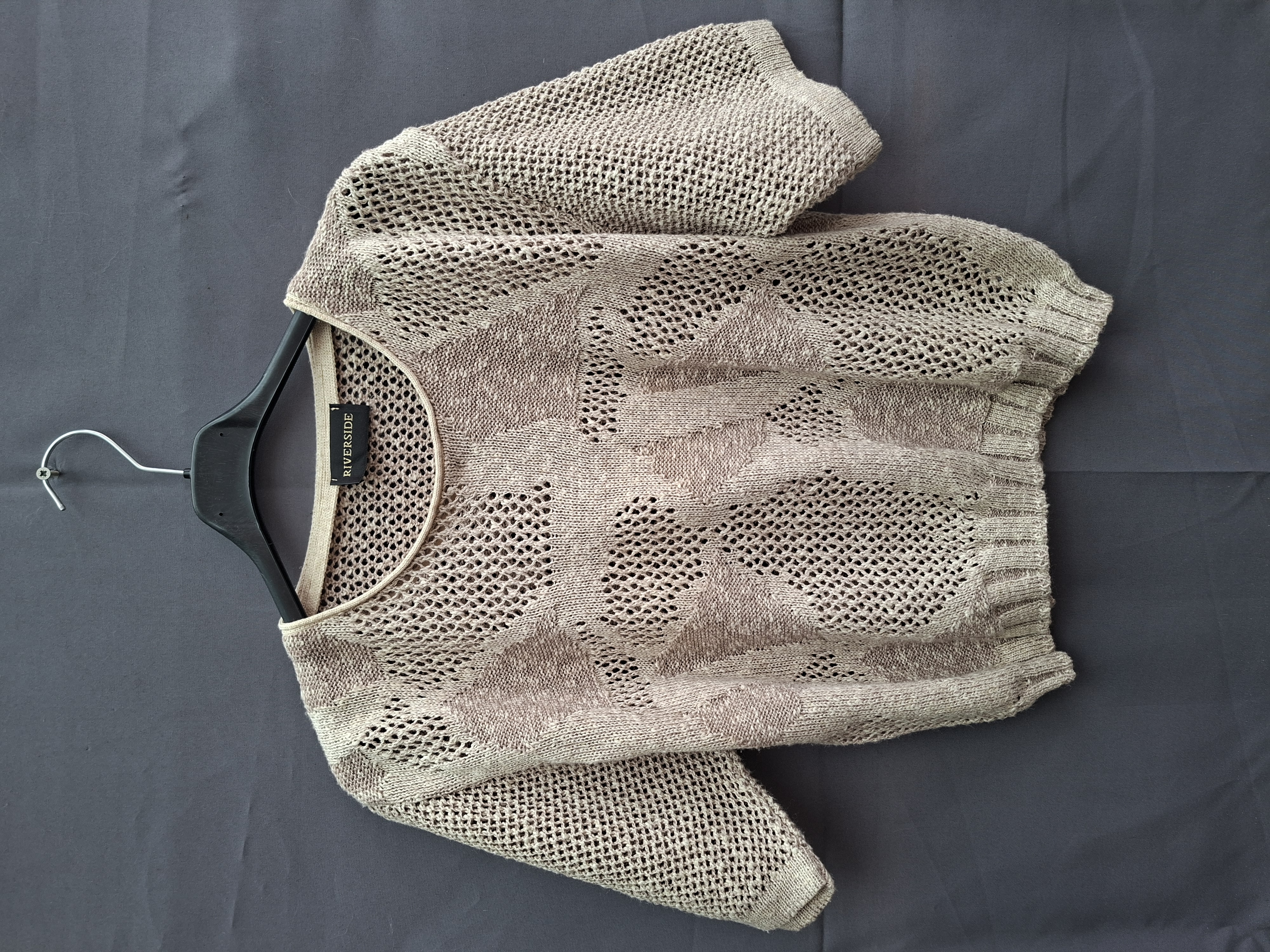 Riverside opengewerkte trui beige met ajourpatroon