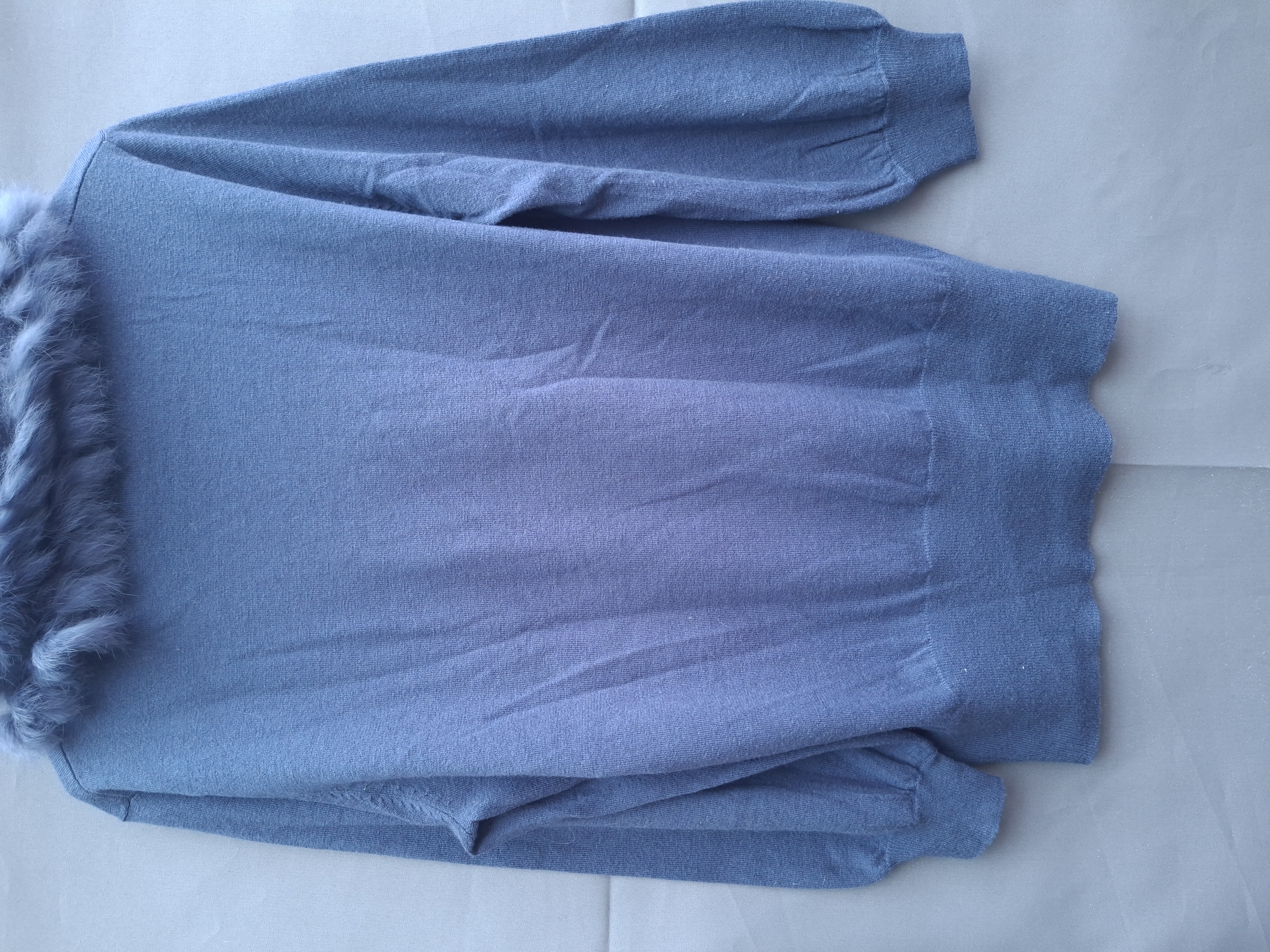 Petrolblauwe trui met afneembare kraag