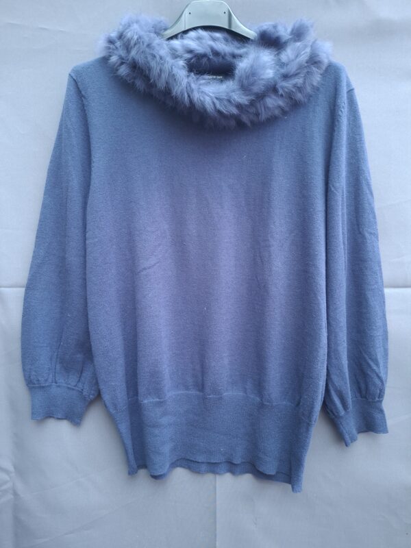 Petrolblauwe trui met afneembare kraag