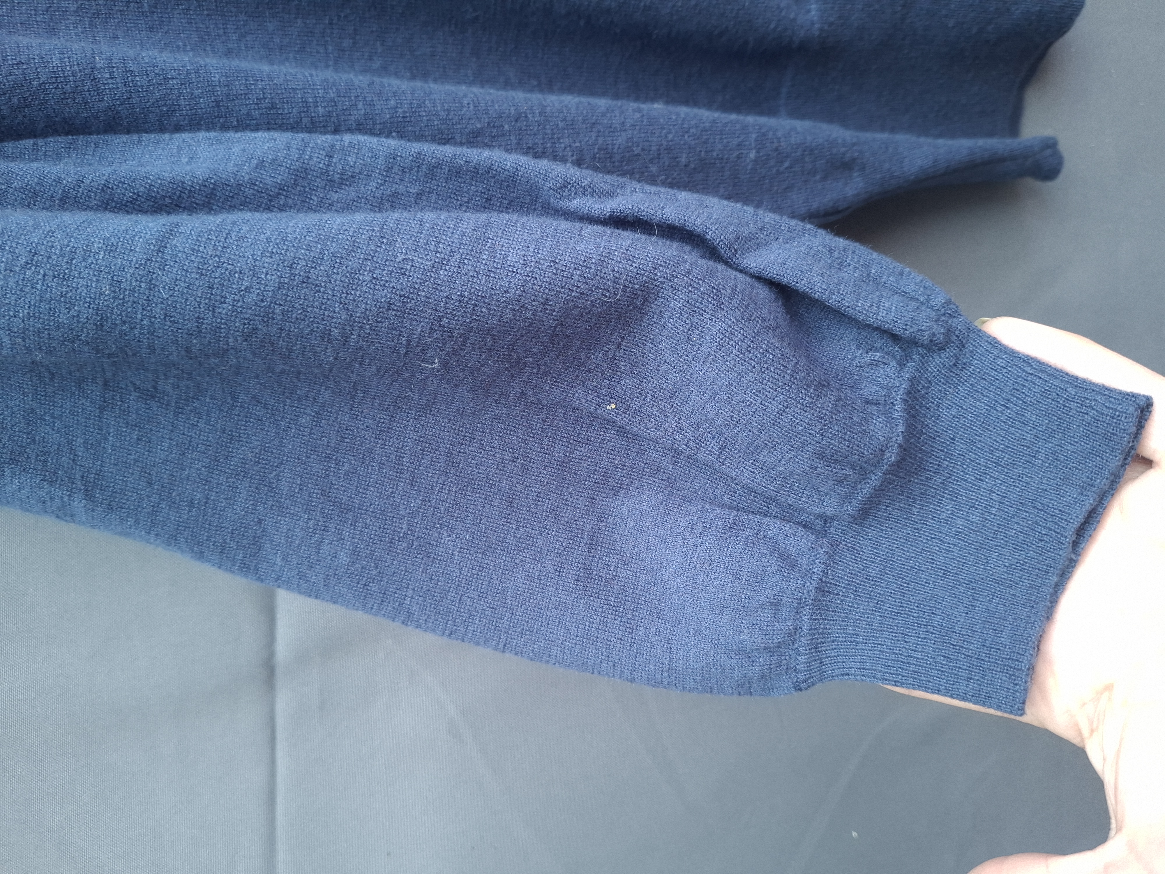 Petrolblauwe trui met afneembare kraag