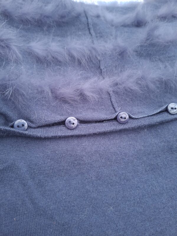 Petrolblauwe trui met afneembare kraag