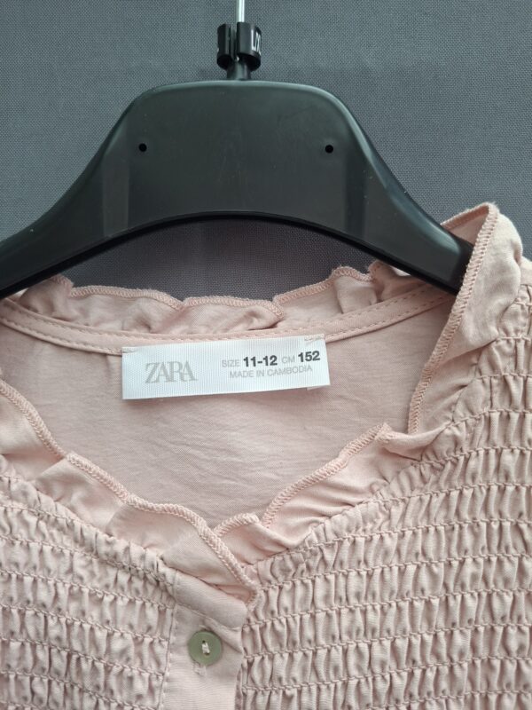Zara blouse roze met smokwerk en ruche zoom