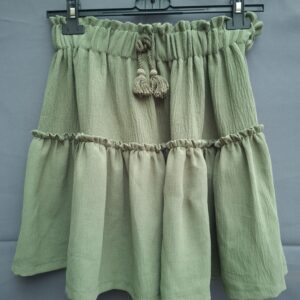 Mayoral rokje groen met volant en kwastjeskoord