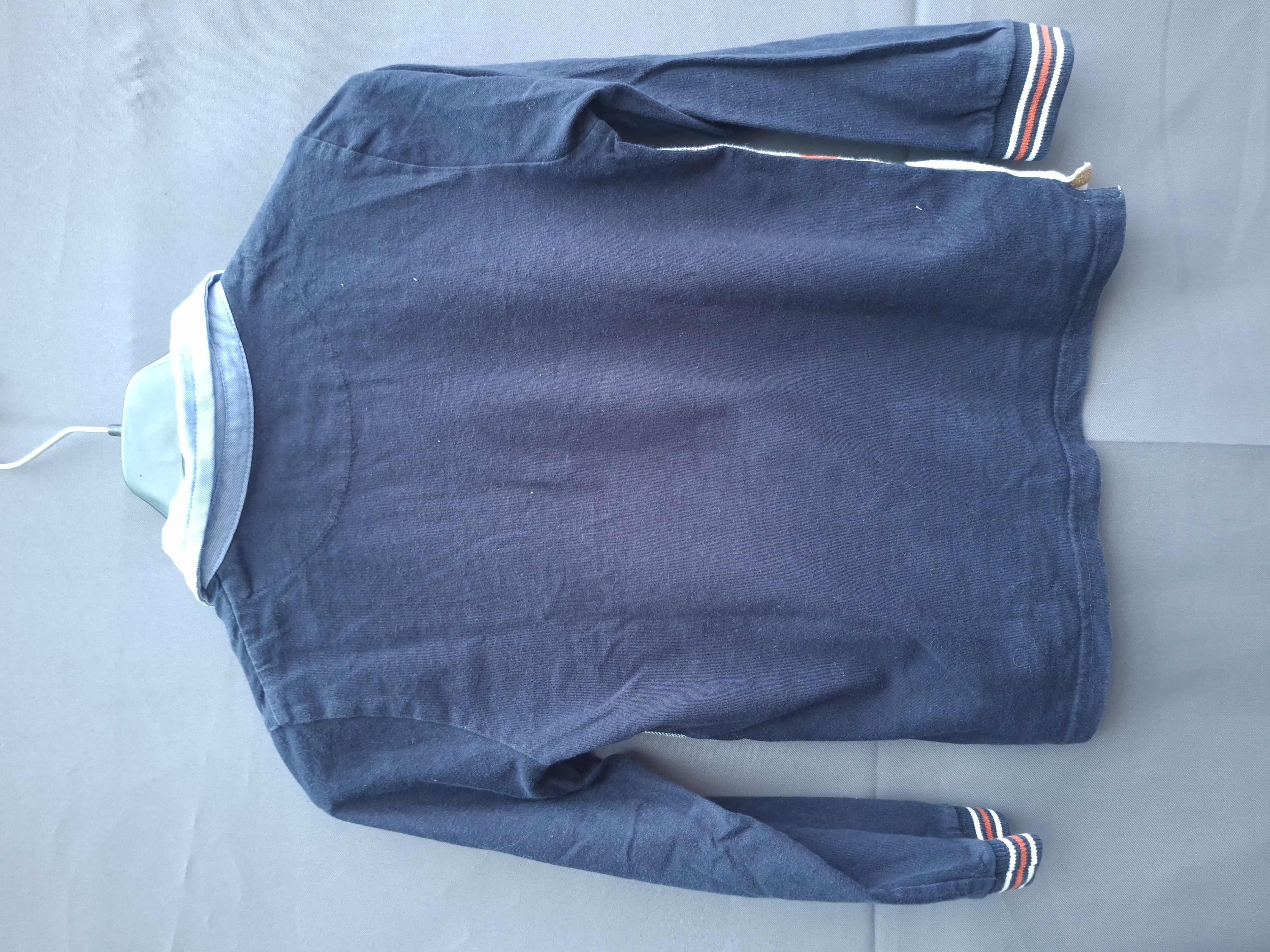 20260409_185925 Mayoral rugbyshirt donkerblauw gestreept