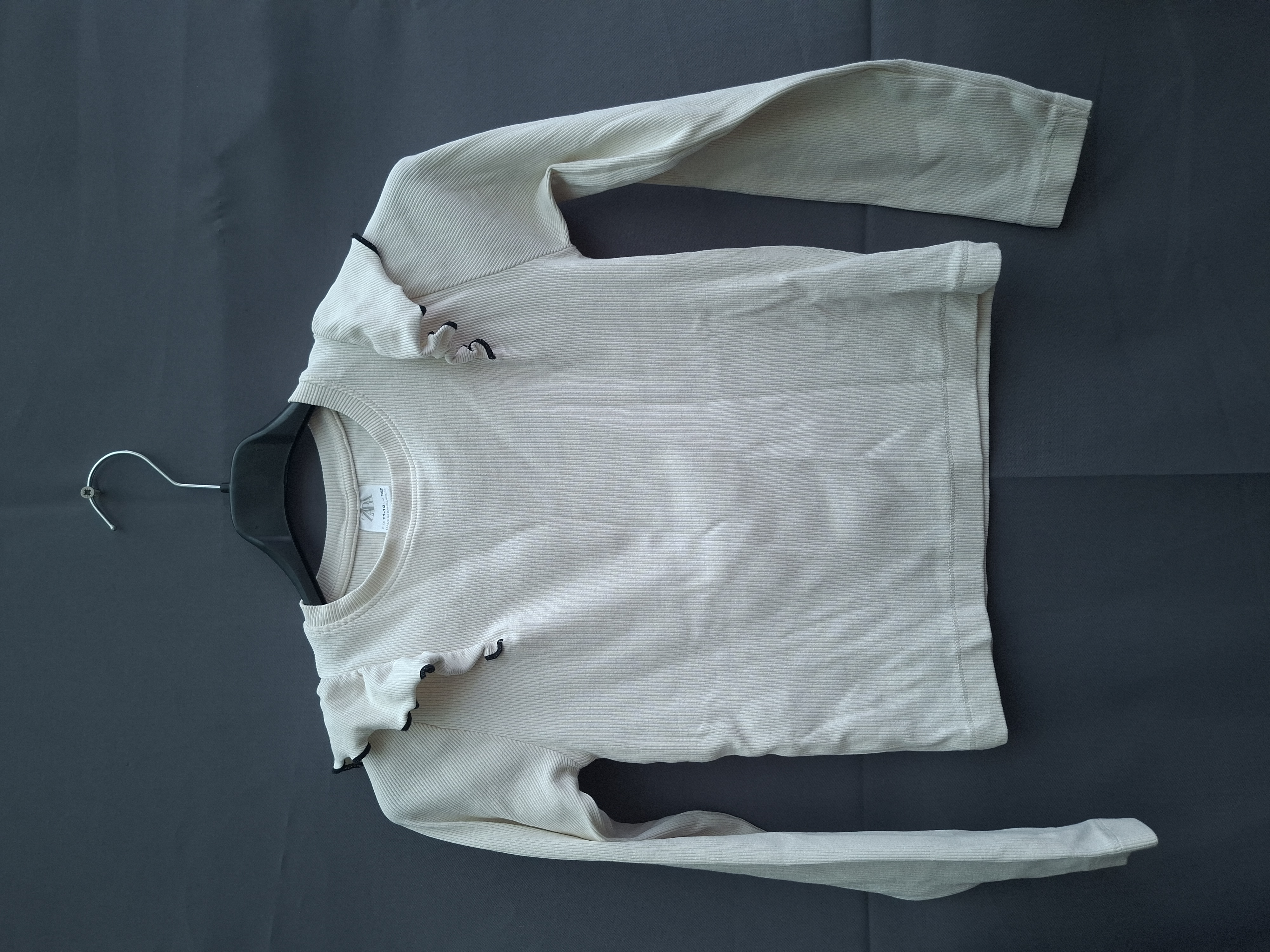 Zara ribgebreid longsleeve ecru met ruches