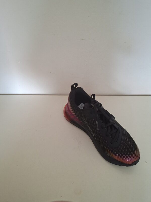 Nike Air Max sneakers zwart met roze-rood verloop