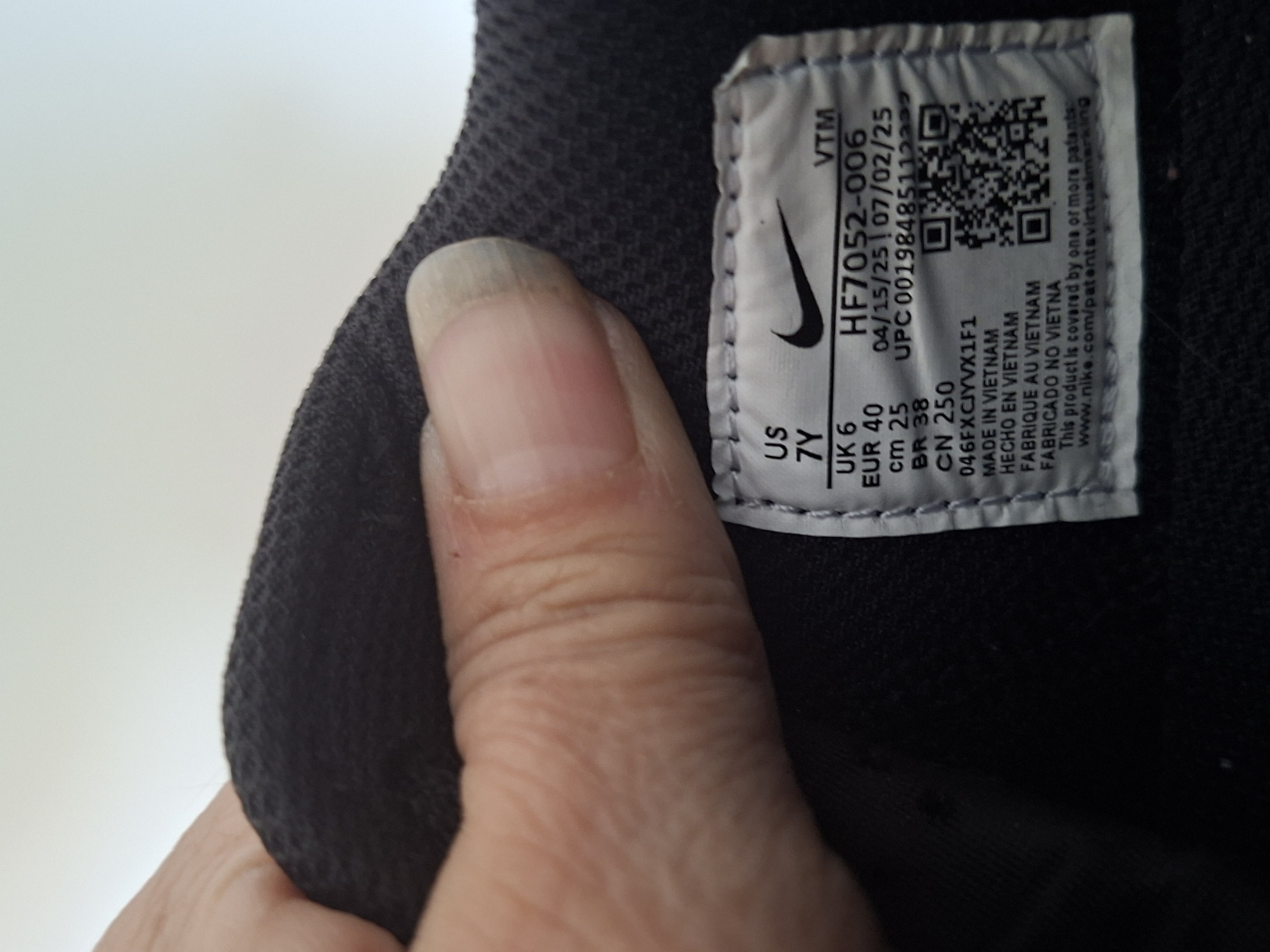 Nike Air Max sneakers zwart met roze-rood verloop