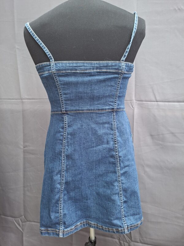 H&M Divided denim minijurk blauw met knoopsluiting