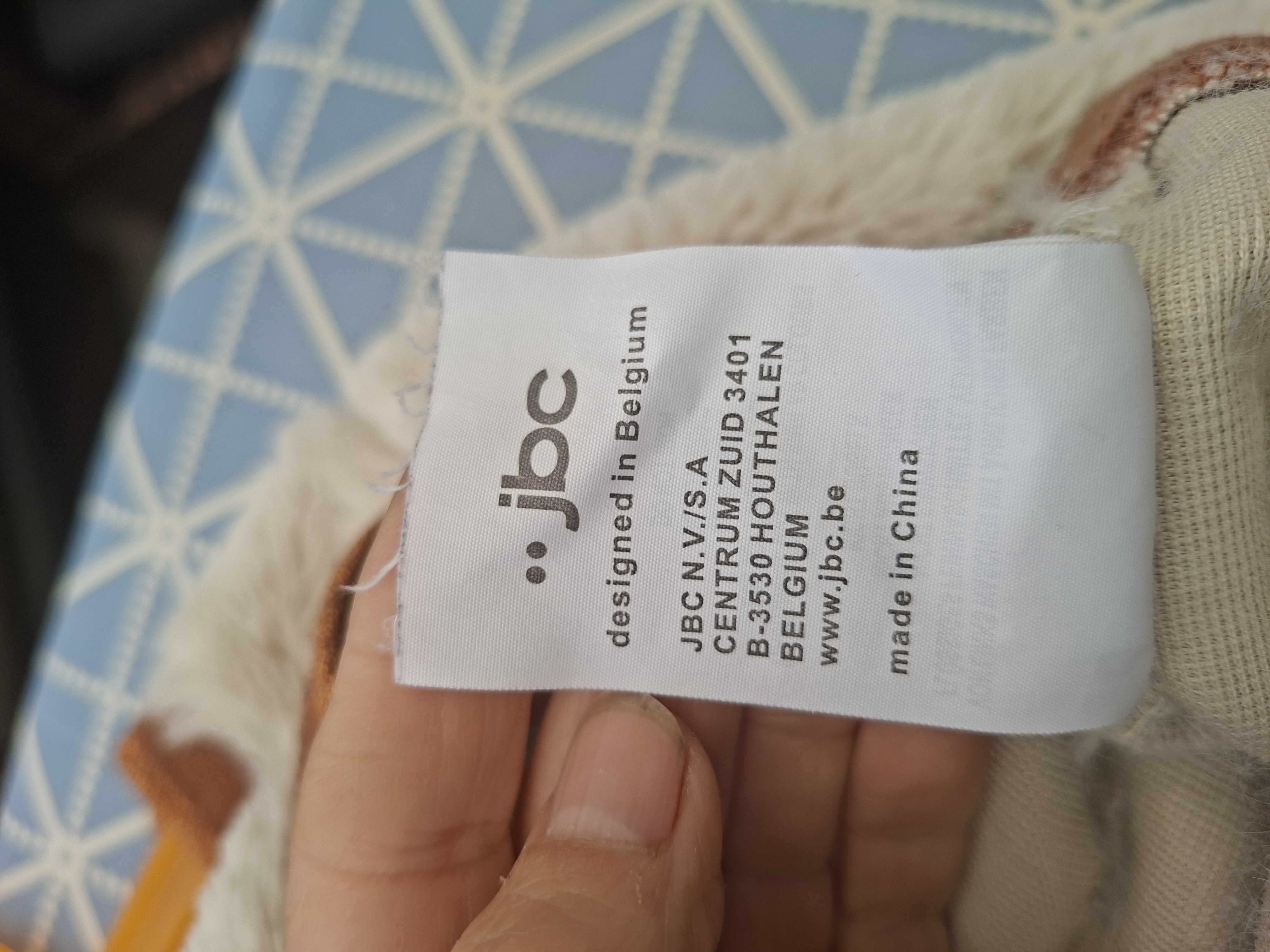 Milla Star teddy sweater ecru met roestbruin glinsterend boord