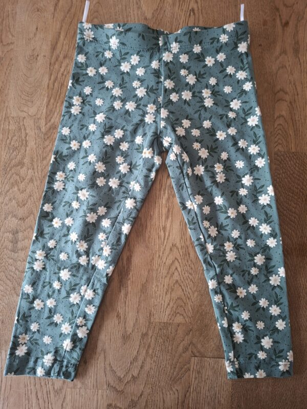 C&A legging groen bloemenprint maat 98 nette staat