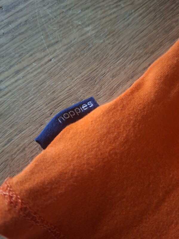 Noppies Baby longsleeve oranje met robotprint