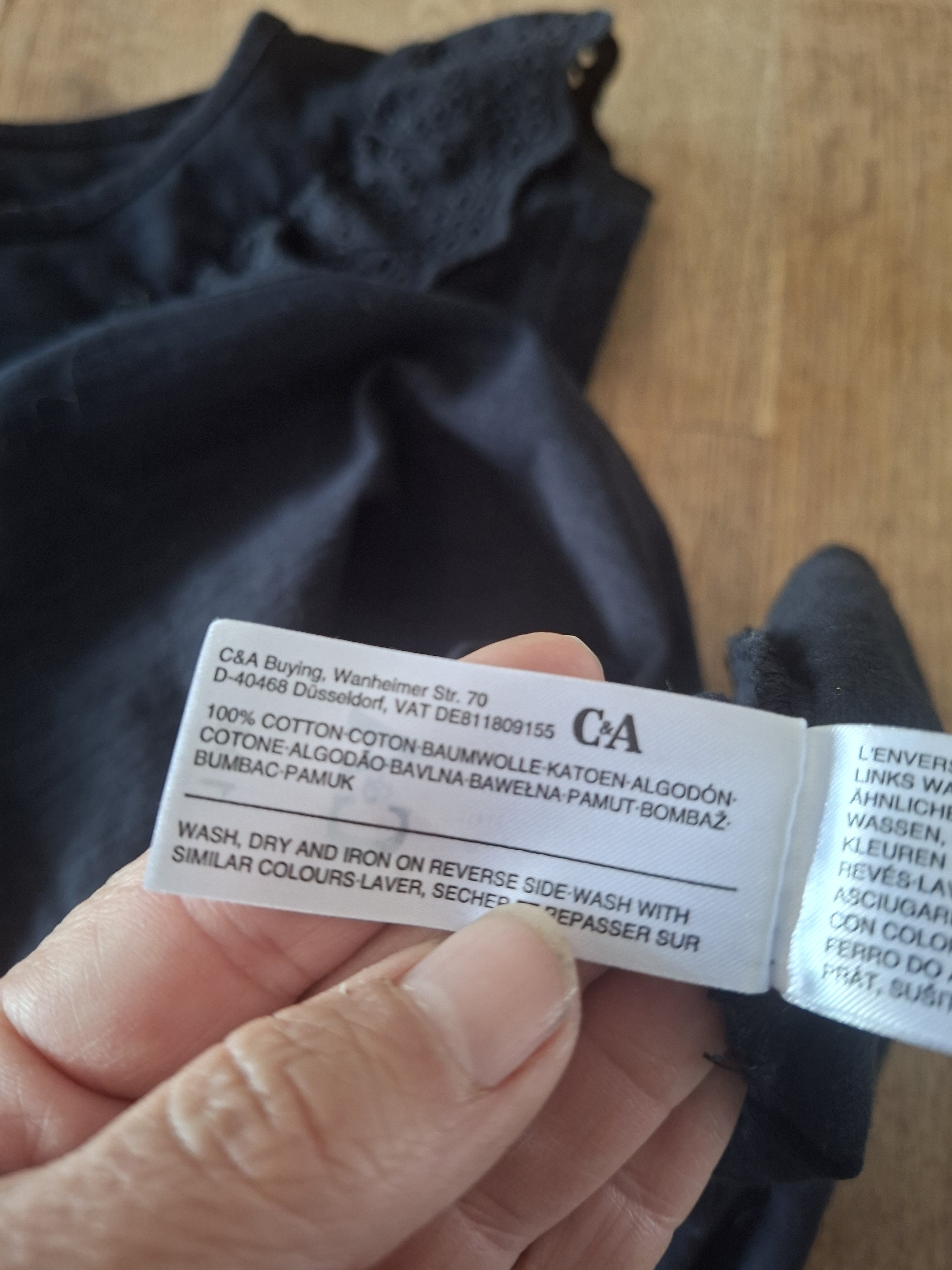 C&A Happy Girls Club jurk zwart broderie maat 104 nette staat
