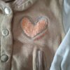 Bakkaboe baseball jasje beige "Let Love Rule" maat 80 nette staat