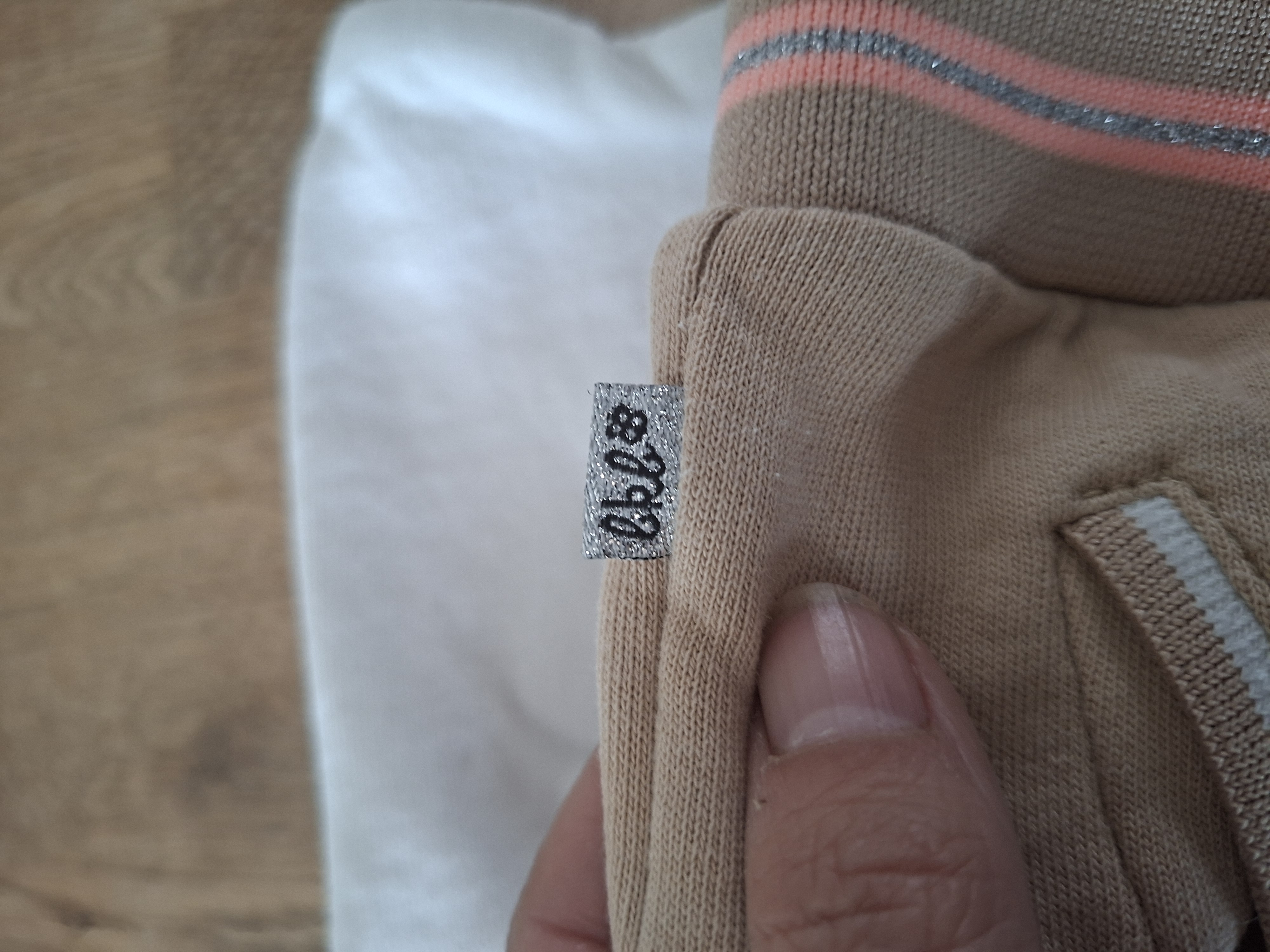 Bakkaboe baseball jasje beige "Let Love Rule" maat 80 nette staat