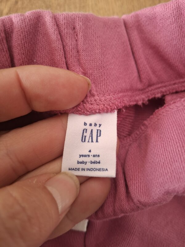 Baby Gap logo short roze raspberry maat 104 nette staat