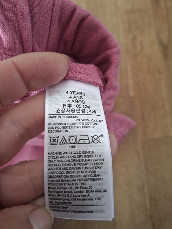 Baby Gap logo short roze raspberry maat 104 nette staat