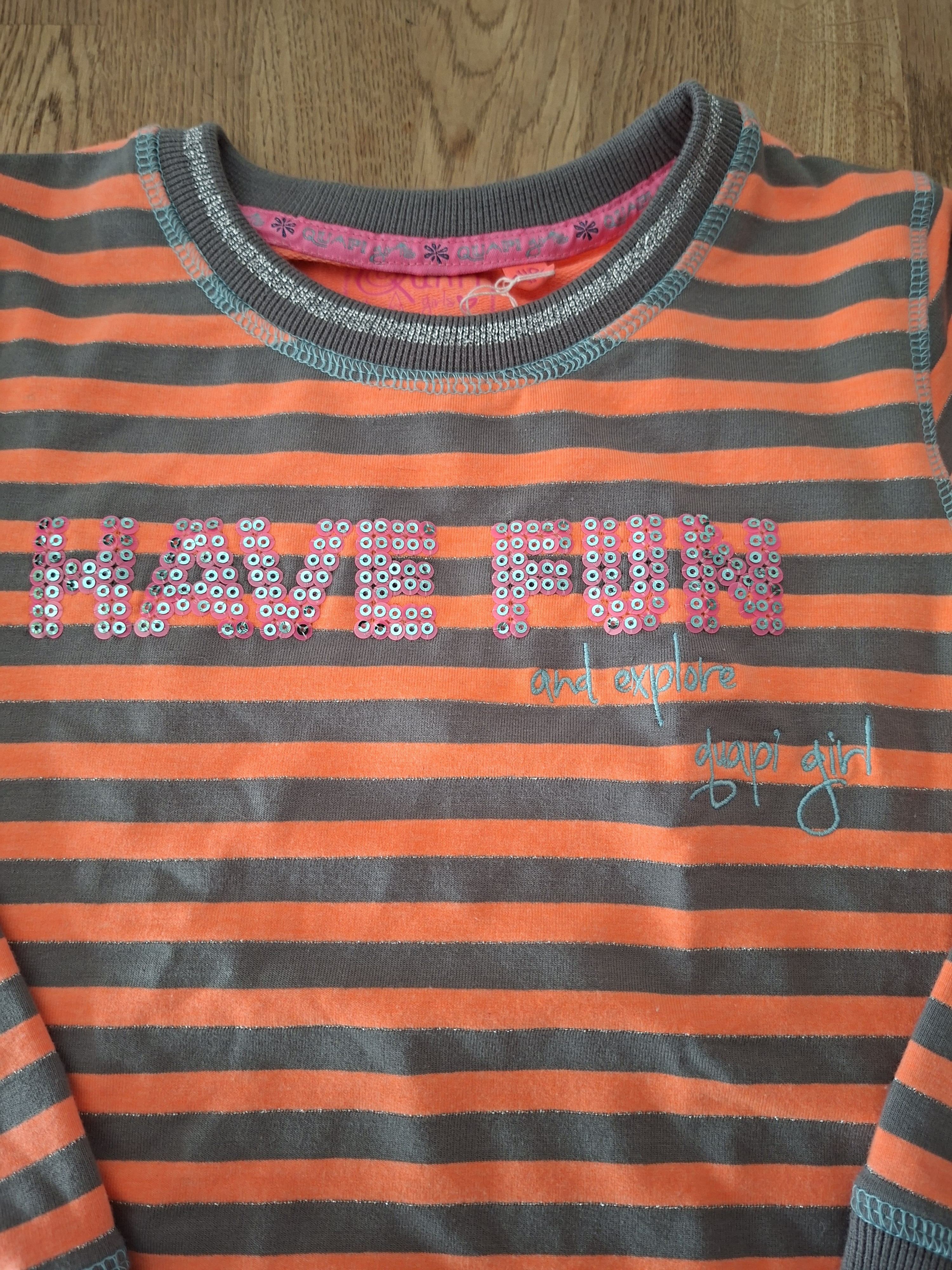 Quapi Girls sweater oranje grijs gestreept "Have Fun" pailletten maat 110/116 nette staat