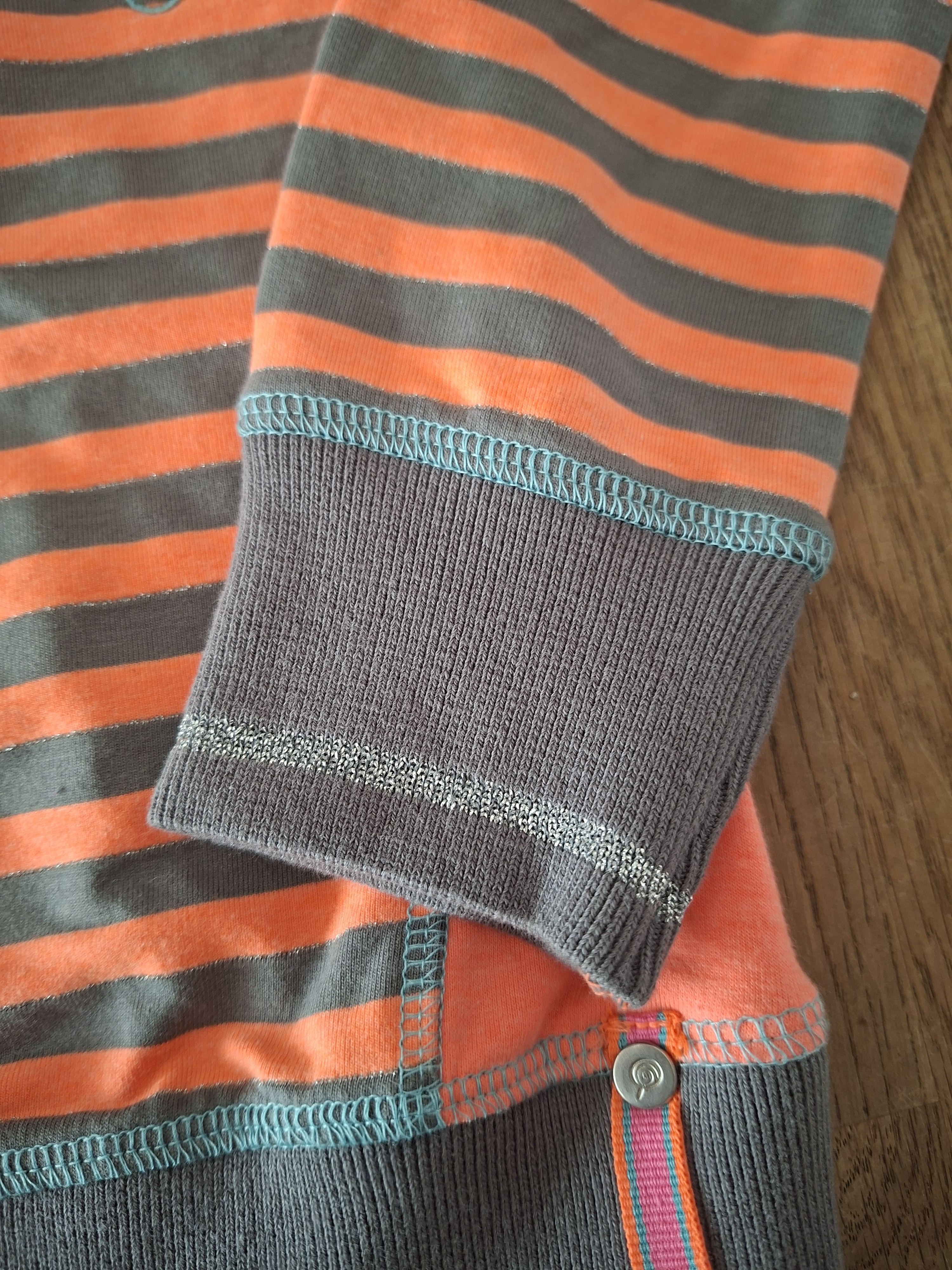Quapi Girls sweater oranje grijs gestreept "Have Fun" pailletten maat 110/116 nette staat