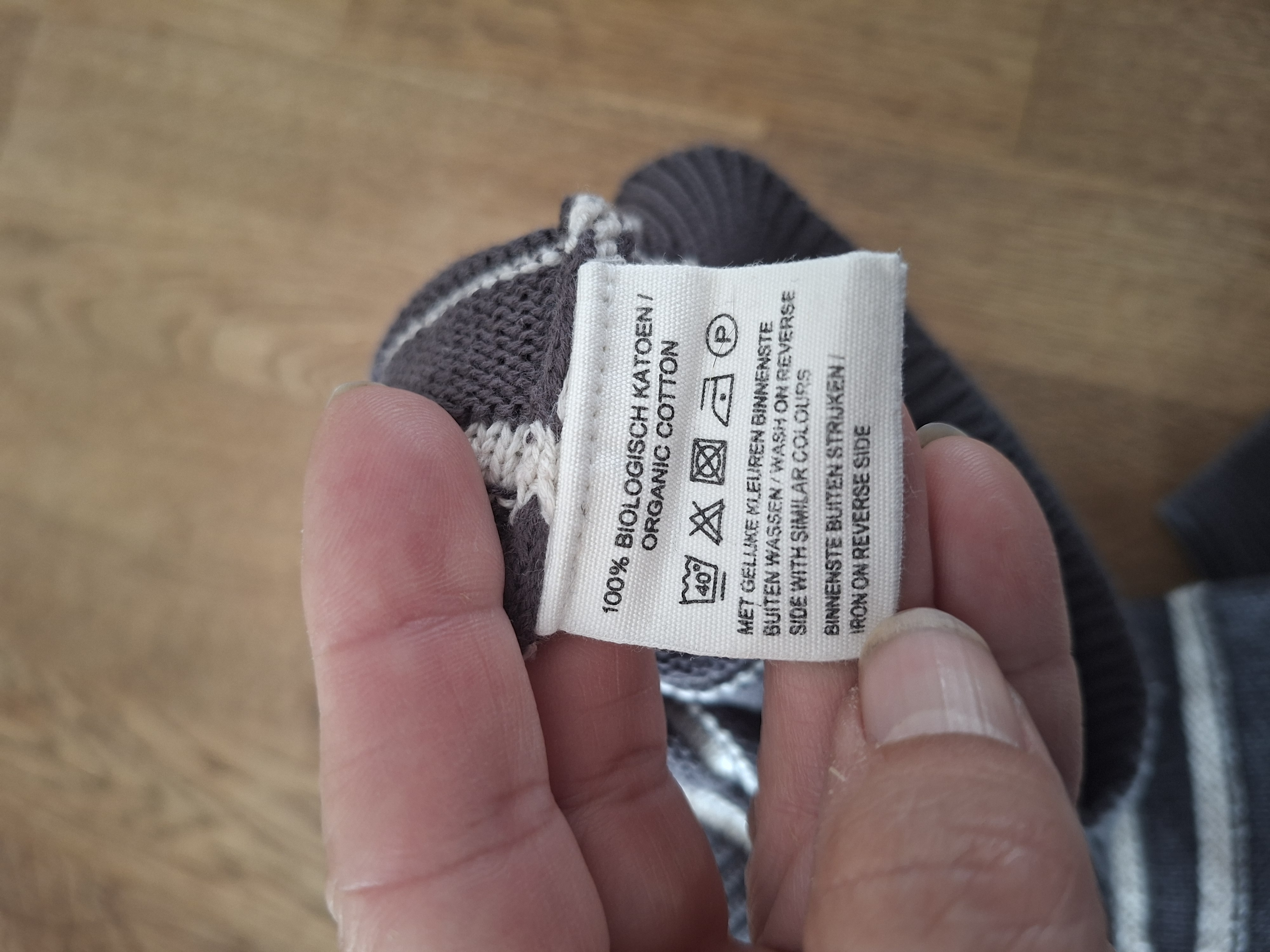 20260502_120410 Prénatal gebreide trui grijs gestreept maat 62 nette staat