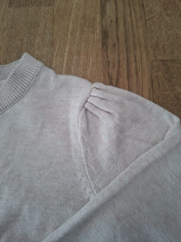 Palomino (C&A) gebreide cardigan ecru pofmouwen bloem maat 98 nette staat