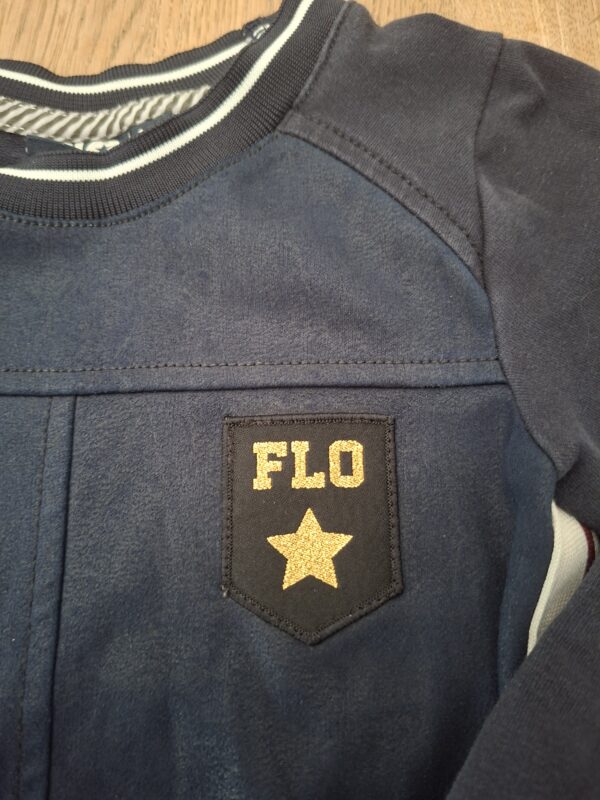 Like Flo sweatjurk marineblauw "FLO" ster maat 104 nette staat
