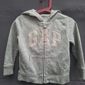 20260503_092250 Baby Gap vest grijs roze logo rits maat 104 nette staat