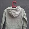 20260503_092305 Baby Gap vest grijs roze logo rits maat 104 nette staat