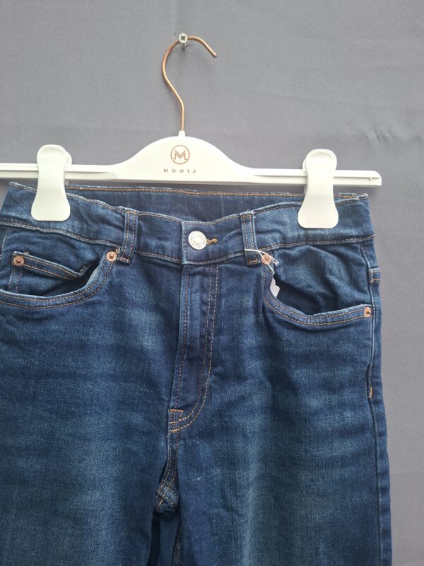20260503_092642_001 Zara Denimwear spijkerbroek donkerblauw slim fit maat 164 nette staat
