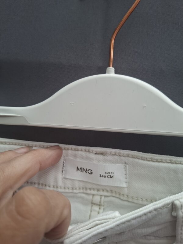 20260503_092838 Mango MNG spijkerbroek ecru wide leg flared maat 146